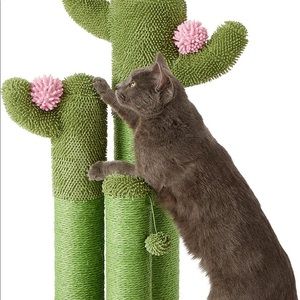 Frisco Cactus Cat Scratching Post - 33 inch in tri-post ( BRAND NEW IN BOX)